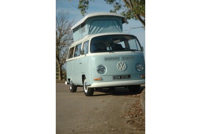 collected 31-9-11 by the Snowdens of West Midlands. 1971 RHD VW camper. Full G'day wanderer Deluxe rebuild