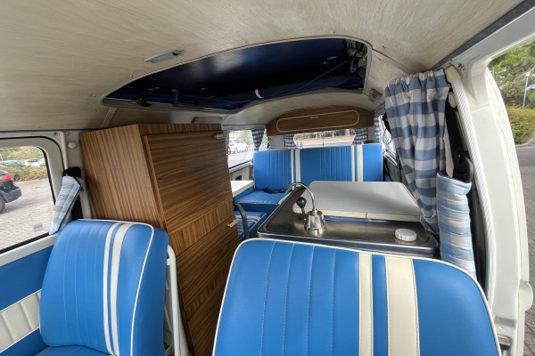 1973 Volkswagen Westfalia &ndash; Cab Looking into Interior