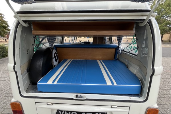 1973 Volkswagen Westfalia &ndash; Rear Mattress and Luggage Area