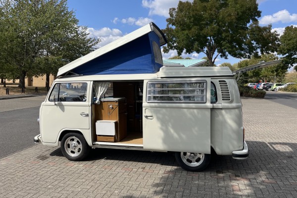 1973 Volkswagen Westfalia &ndash; Pop-Top Raised